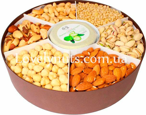 Горіхові коробочки Гігантська коробка з горіхами та варенням з грецького горіха 2100гр купить в Киеве Харькове Львове Одессе Горіхові коробочки Гігантська коробка з горіхами та варенням з грецького горіха 2100гр купить в Киеве Харькове Львове Одессе